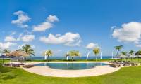 5 Bedrooms Villa Atas Ombak in Seminyak